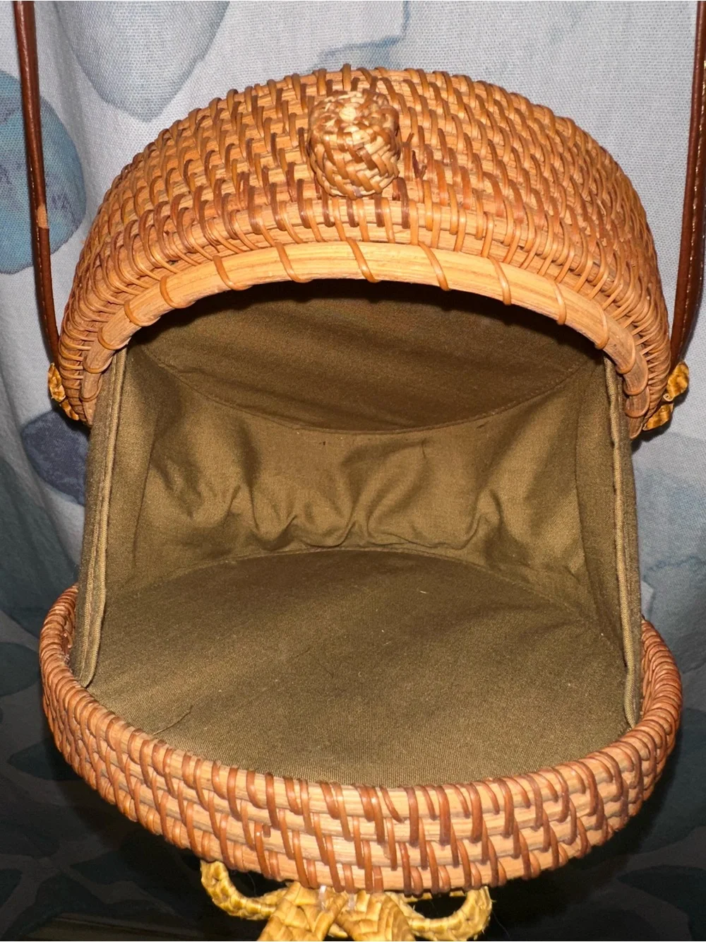 Round Woven Rattan Crossbody Bag in Brown